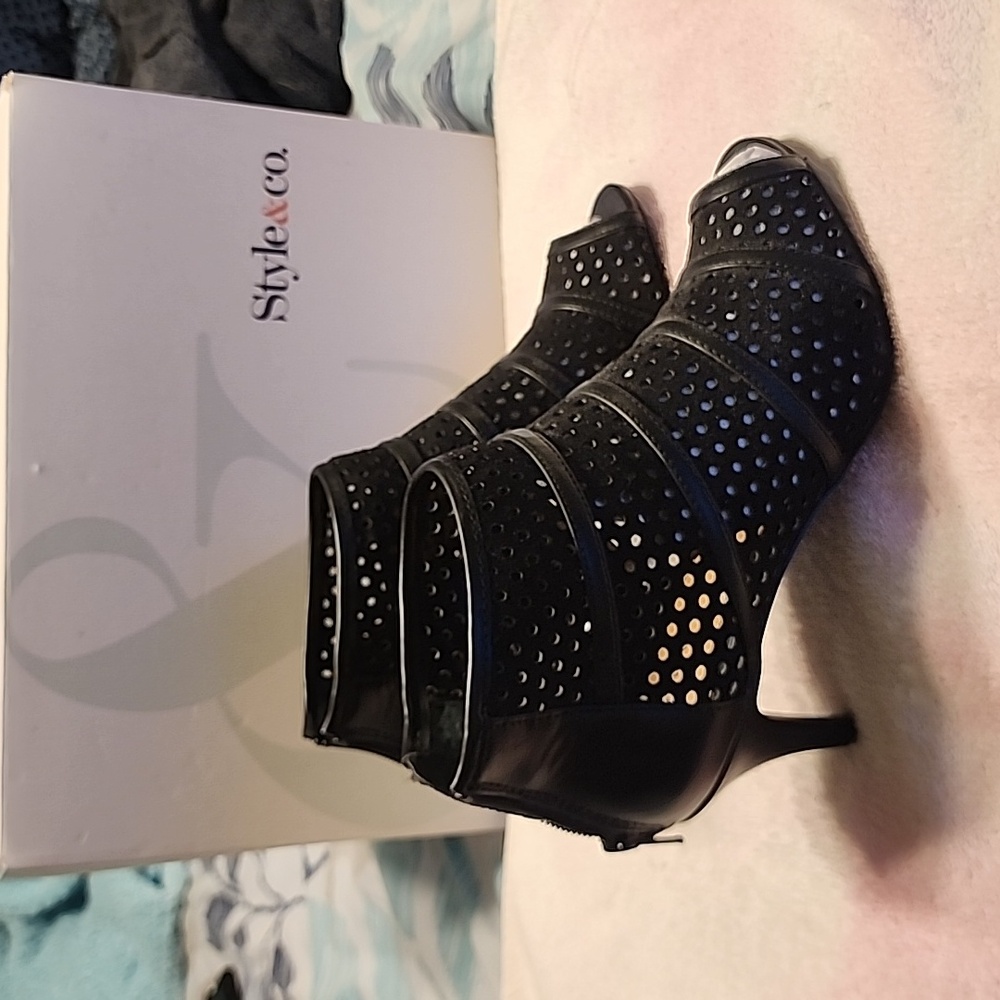 Women's Style & Co